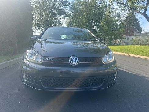 Used 2012 Volkswagen GTI Autobahn FWD image 3