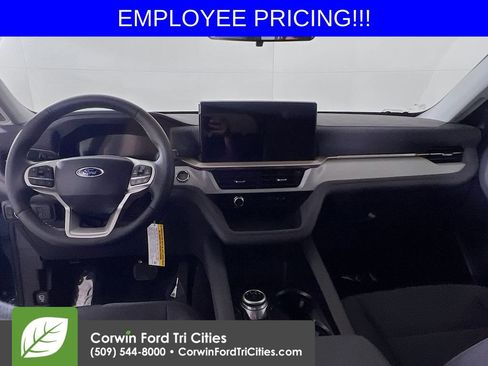New 2026 Ford Explorer Active AWD/4WD image 7