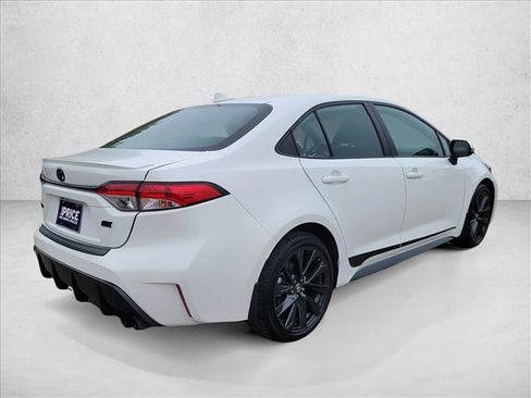 Used 2024 Toyota Corolla SE image 5