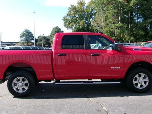 Used 2024 RAM 2500 Big Horn w/ Bed Utility Group AWD/4WD image 5