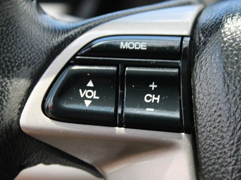 Used 2011 Honda Accord SE image 24