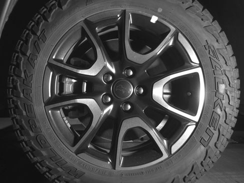 Used 2025 Jeep Compass Trailhawk AWD/4WD image 12