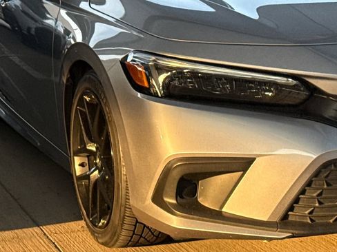 Used 2022 Honda Civic Sport image 4
