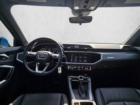 Used 2022 Audi Q3 2.0T Premium AWD/4WD image 17