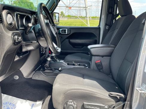 Used 2020 Jeep Gladiator Sport w/ Quick Order Package 24S AWD/4WD image 13