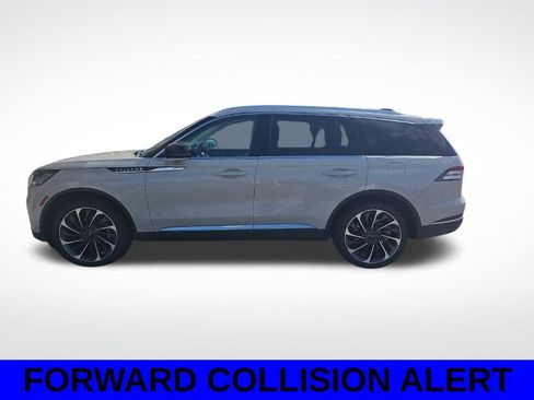 Used 2025 Lincoln Aviator Reserve w/ Illumination Package AWD/4WD image 5