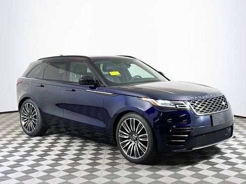 Used 2023 Land Rover Range Rover Velar R-Dynamic S image 3
