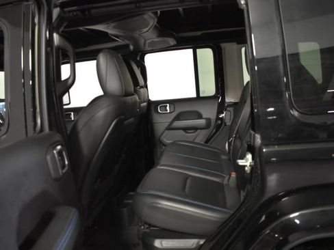 Used 2024 Jeep Wrangler High Altitude AWD/4WD image 31