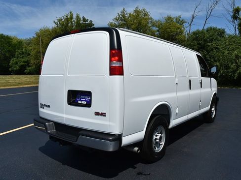 Used 2025 GMC Savana 2500 w/ Driver Convenience Package RWD image 5