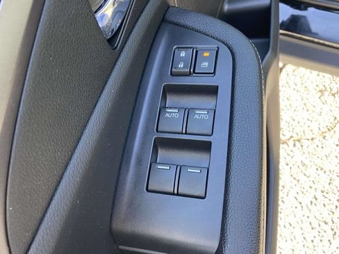 Certified 2018 Honda Ridgeline Sport image 16