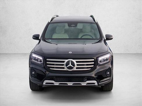 New 2026 Mercedes-Benz GLB 250 4MATIC image 2