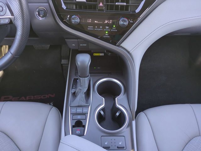 Used 2022 Toyota Camry XLE FWD image 18