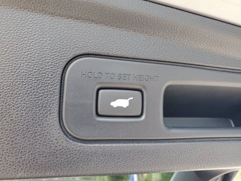 Certified 2024 Acura MDX FWD image 9