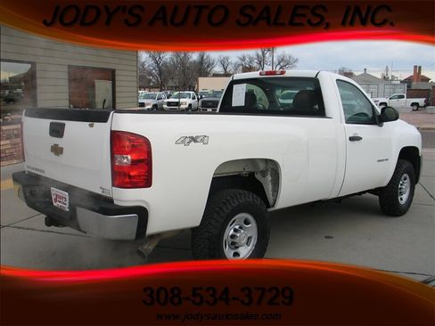 Used 2010 Chevrolet Silverado 2500 W/T image 24