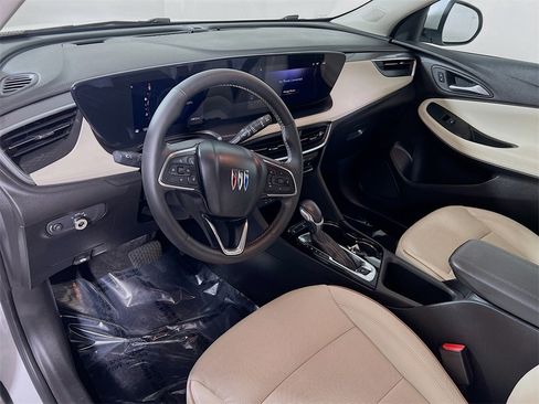 Used 2024 Buick Encore GX Avenir image 10