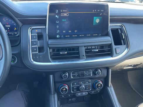 Used 2024 Chevrolet Tahoe LT AWD/4WD image 36