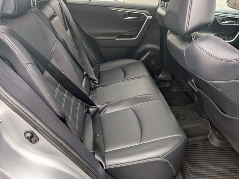 Used 2021 Toyota RAV4 Limited image 26