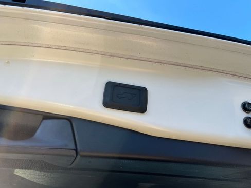 Used 2025 Toyota RAV4 XLE image 23