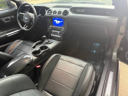 Used 2017 Ford Mustang GT Premium w/ GT Performance Package RWD image 7