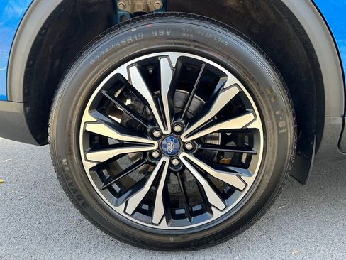 Used 2021 Ford Escape SE w/ SE Sport Appearance Package image 52