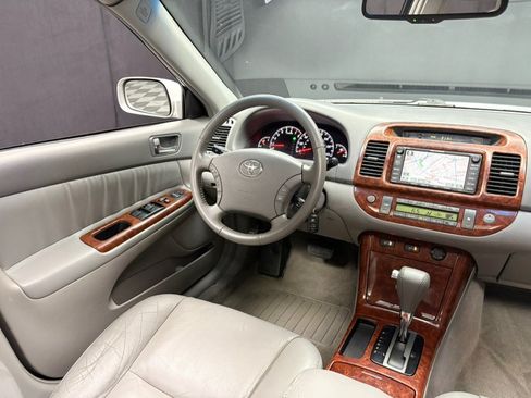 Used 2006 Toyota Camry XLE FWD Sedan 3.0L 6-Cyl image 37