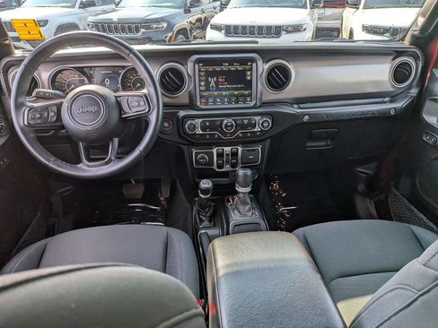 Used 2021 Jeep Wrangler Unlimited Sport w/ Sun And Sound Package AWD/4WD image 22