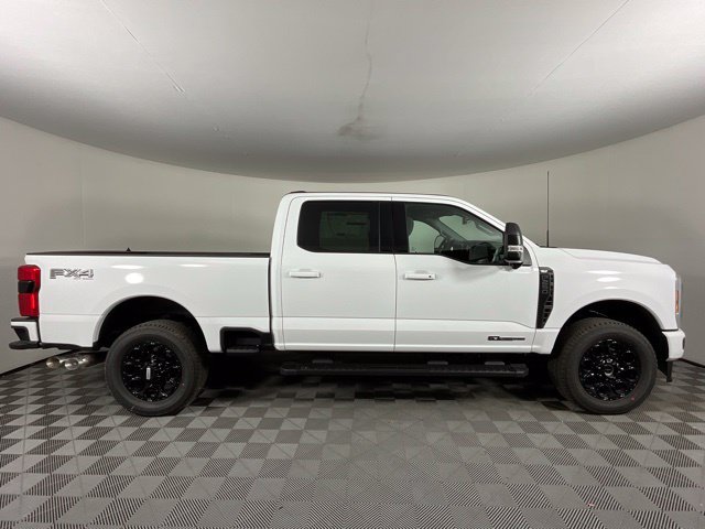 New 2026 Ford F250 4x4 Crew Cab Super Duty image 2