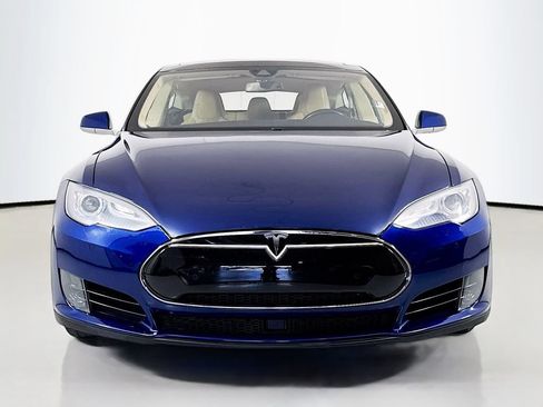 Used 2015 Tesla Model S AWD image 2