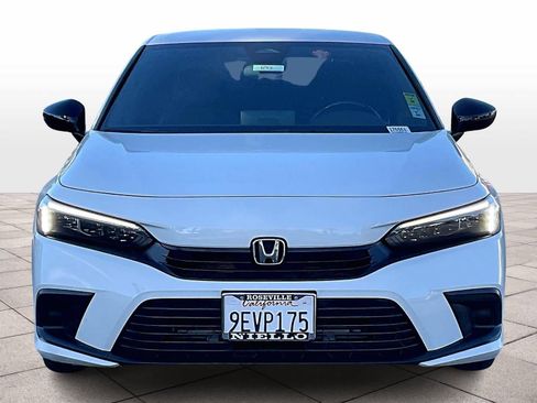 Used 2023 Honda Civic Sport image 3