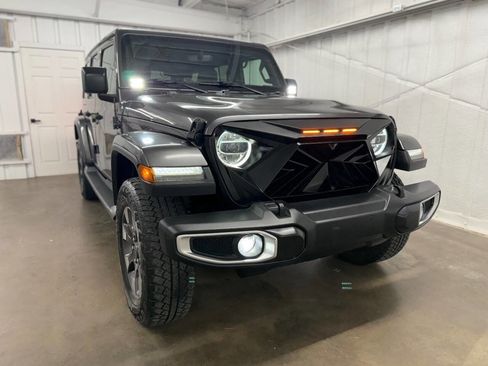 Used 2018 Jeep Wrangler Unlimited Sahara w/ Dual Top Group image 6