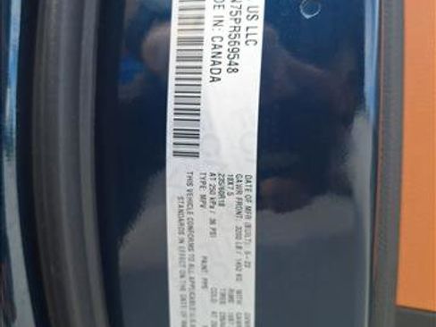 Used 2023 Chrysler Pacifica Pinnacle image 24