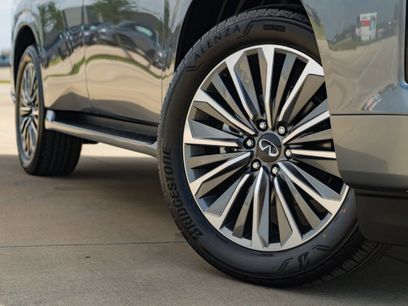 New 2027 INFINITI QX80 Luxe