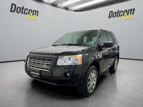 Used 2008 Land Rover LR2 HSE AWD/4WD image 2