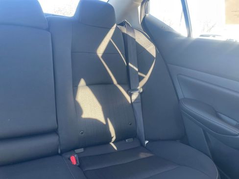 Used 2025 Nissan Altima 2.5 SV image 37