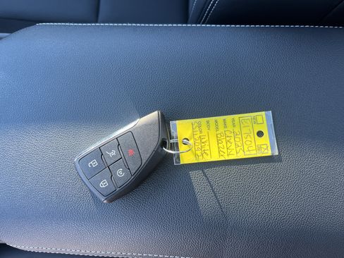 Used 2025 Chevrolet Blazer EV LT image 36