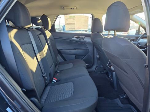 New 2026 Kia Sportage LX image 12