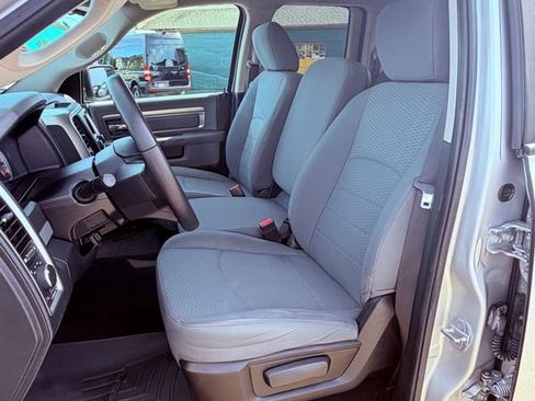 Used 2014 RAM 1500 Classic SLT RWD image 17