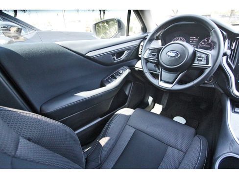 Used 2022 Subaru Outback Premium AWD/4WD image 8