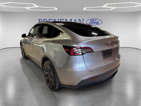 Used 2024 Tesla Model Y Long Range image 7