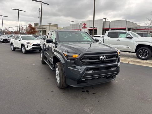 New 2025 Toyota Tacoma SR5 image 7