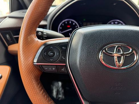 Used 2019 Toyota Avalon Limited w/ All Weather Liner Package FWD image 36