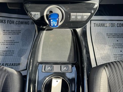 Used 2021 Toyota Prius Prime LE FWD image 16