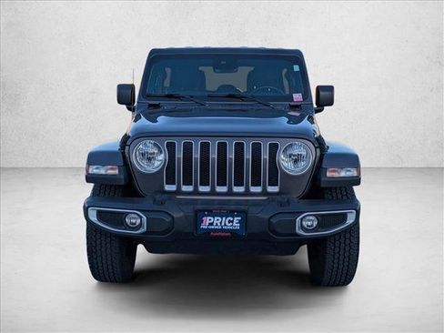 Used 2021 Jeep Wrangler Unlimited Sahara image 2