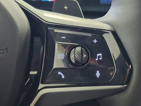 Used 2026 BMW 530i xDrive w/ Premium Package image 44