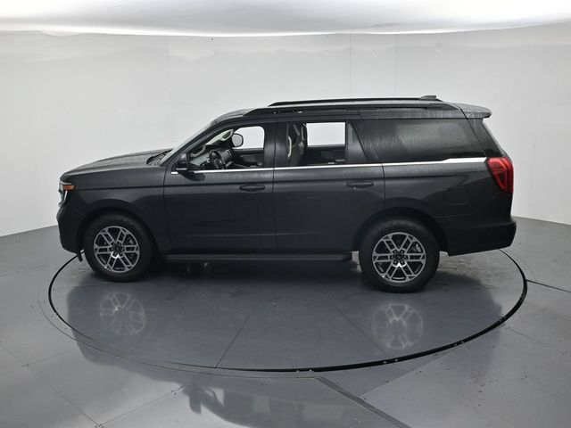 Certified 2025 Ford Expedition Active AWD/4WD image 48