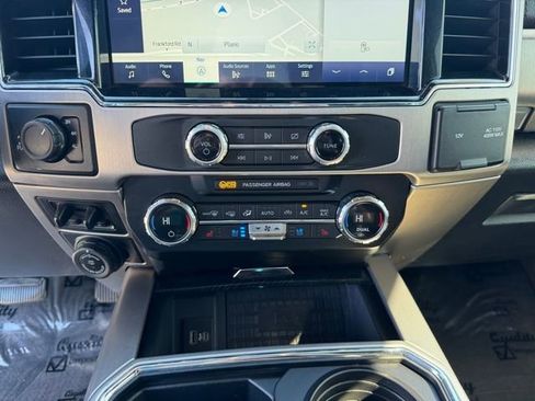 Used 2022 Ford F250 Platinum w/ Tremor Off-Road Package AWD/4WD image 17