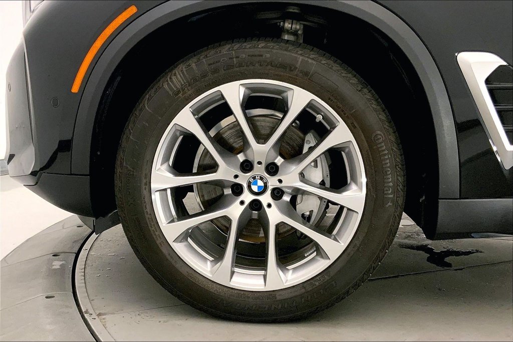 Certified 2026 BMW X5 xDrive40i w/ Premium Package AWD/4WD image 8