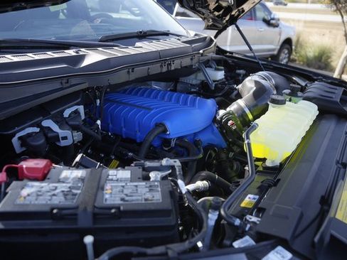 New 2025 Ford F150 Lariat w/ Equipment Group 501A Mid image 32