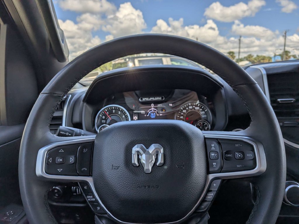 Used 2025 RAM 1500 Big Horn AWD/4WD image 21