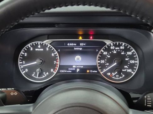 Used 2025 Nissan Pathfinder SV w/ SV Premium Package FWD image 28